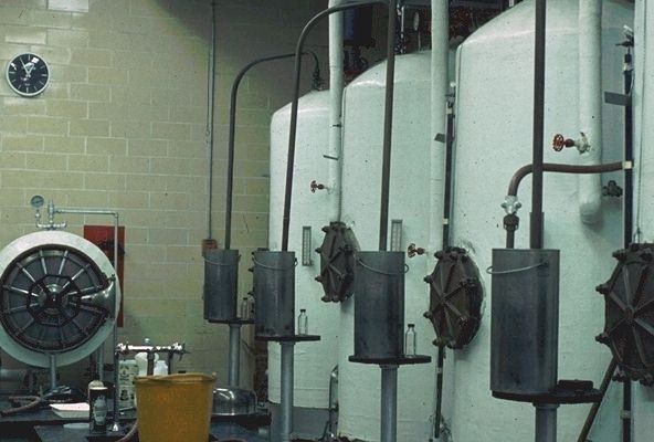 Production Quantities of Symbiotic Nitrogen Fixing Bacteria Culture, are being grown here in these Aërated, Temperature Controled Tanks. 
 
Click on Picture for Next Slide. 