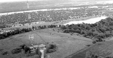 Winona, Minnesota, along the Mississippi River, 
Birth Place of Winona Ryder and ... 
a Wizard named Tommy Cichanowski. 